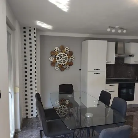 Modern Apartment Ana Rovinj Exteriör bild